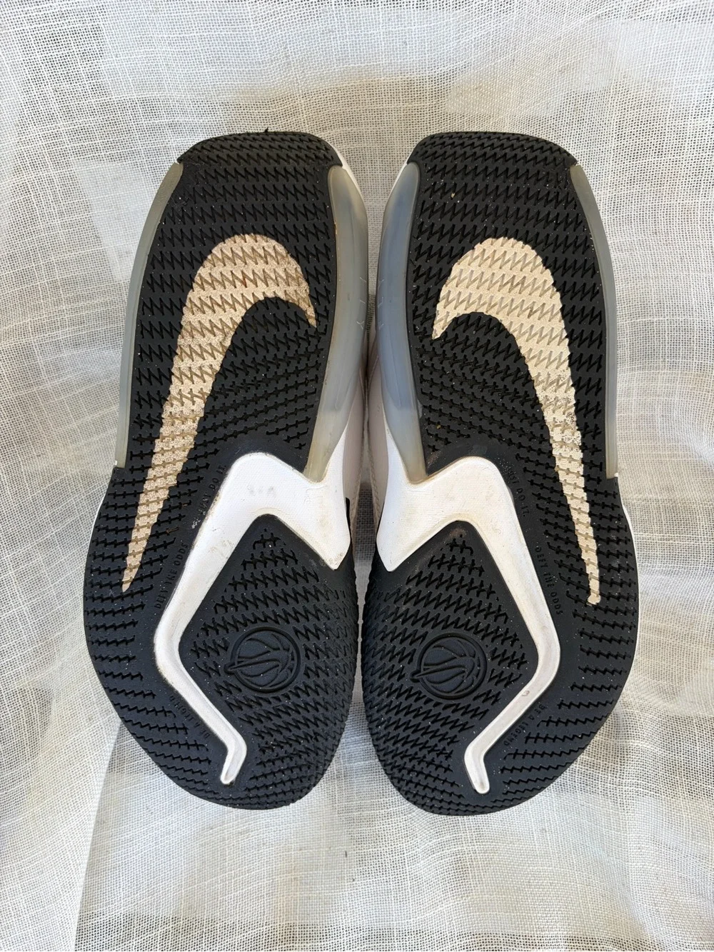 NIKE Zoom Crossover Fly size 7Y